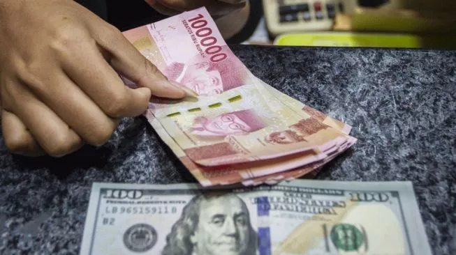 Kurs Rupiah Melemah Lagi, Isu The Fed Naikkan Suku Bunga Agresif Jadi Pemicu